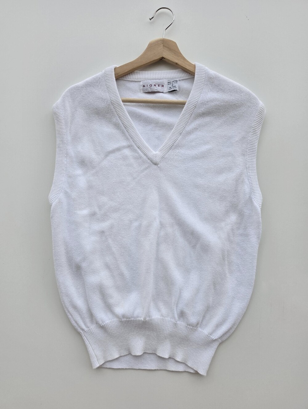 Aigner Vintage Preppy Academia White V-neck‎ Soft Cotton Sweater Vest